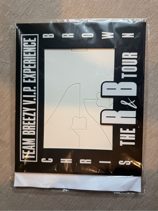Other - Exclusive R&B tour photo frame with Chris brown photo